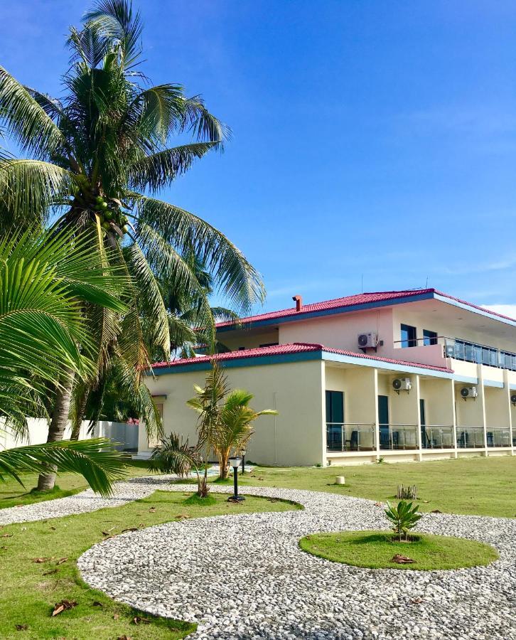 W Golf Resort Oslob Bagian luar foto