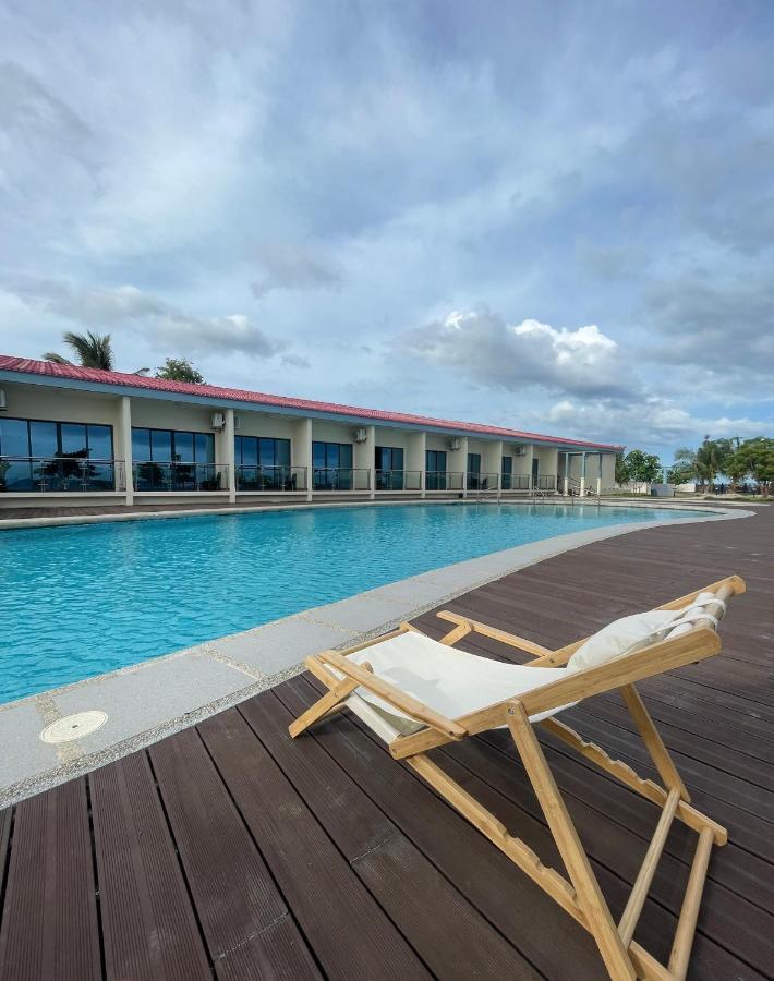 W Golf Resort Oslob Bagian luar foto