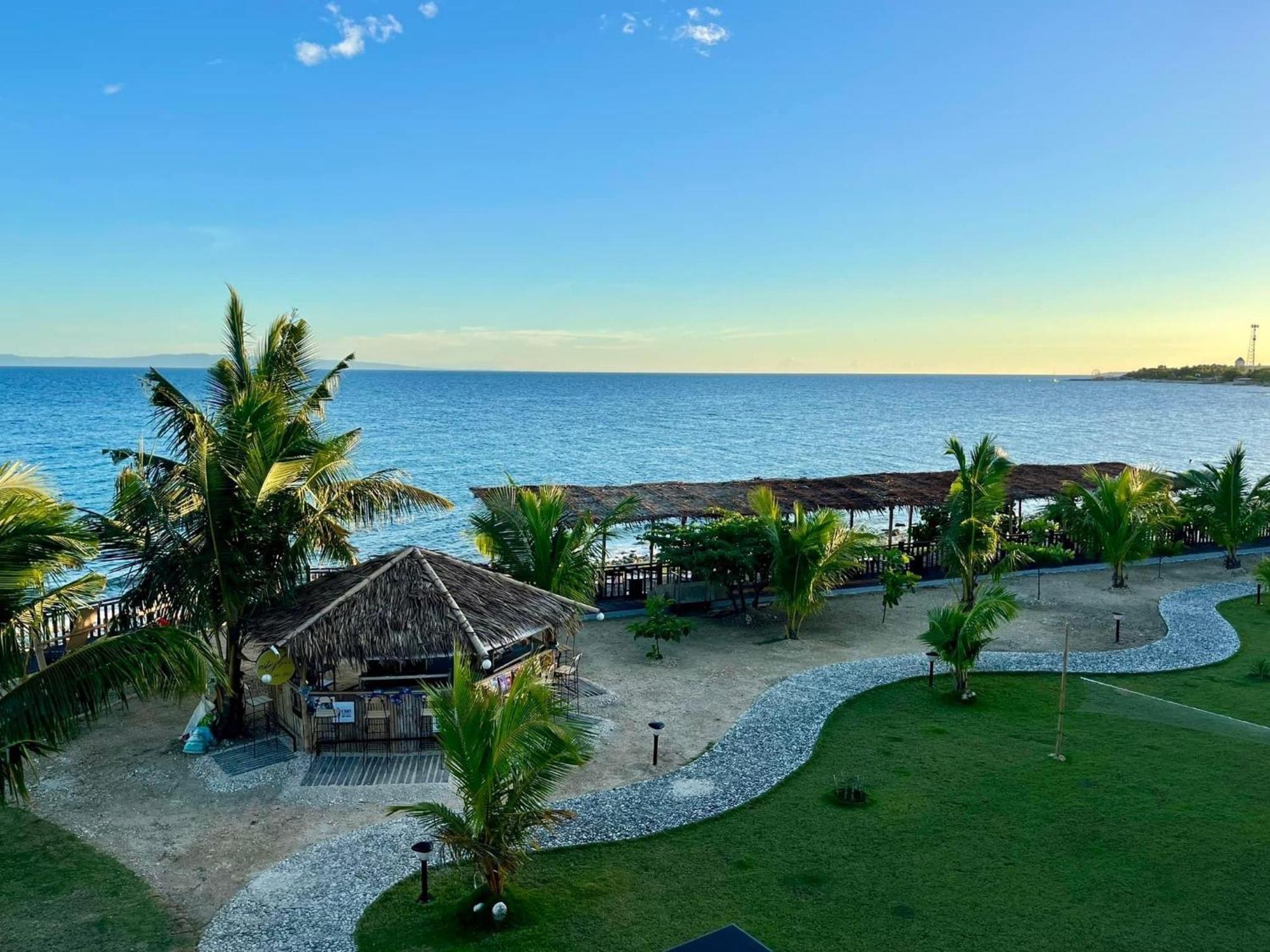 W Golf Resort Oslob Bagian luar foto