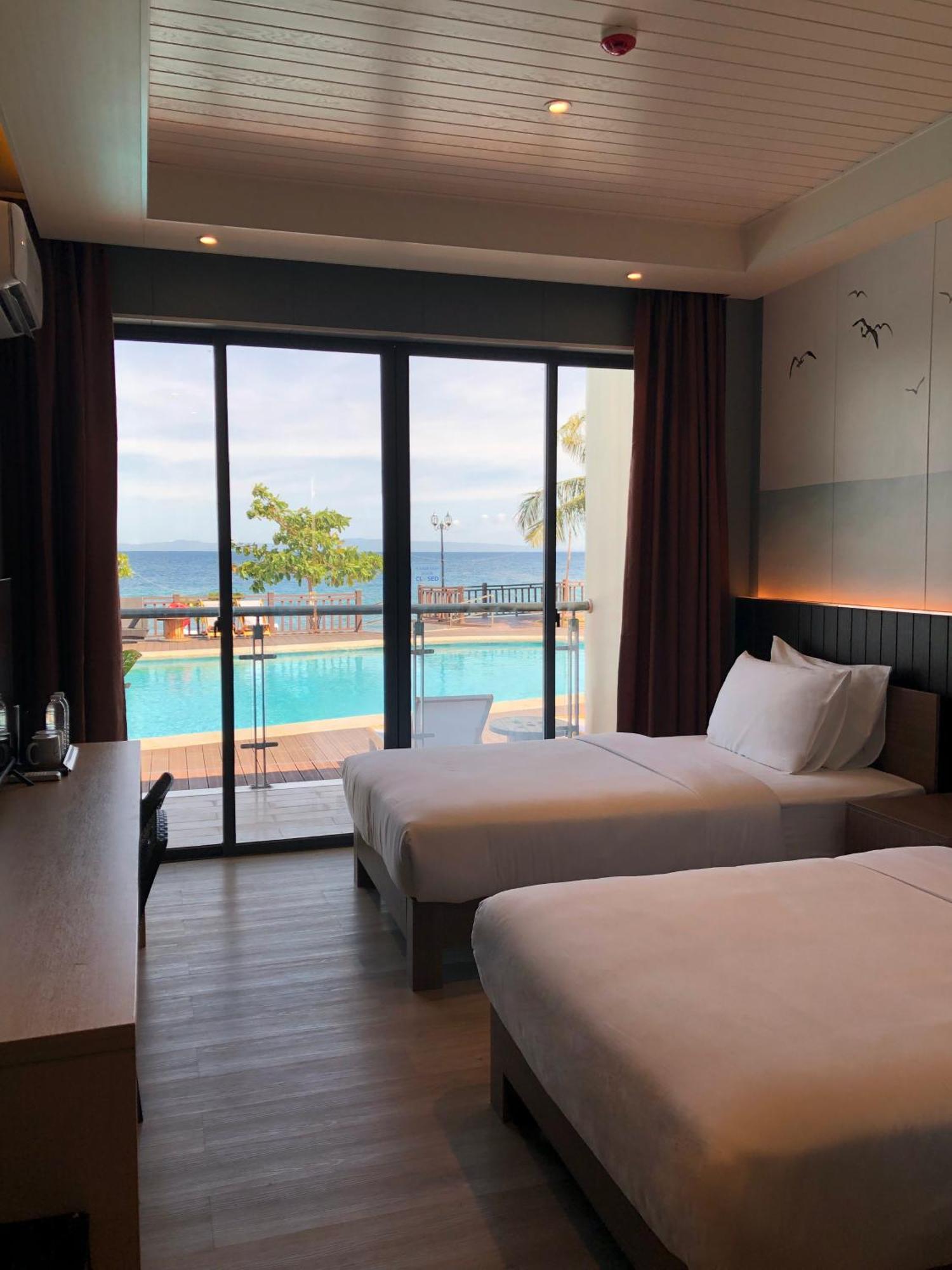 W Golf Resort Oslob Bagian luar foto