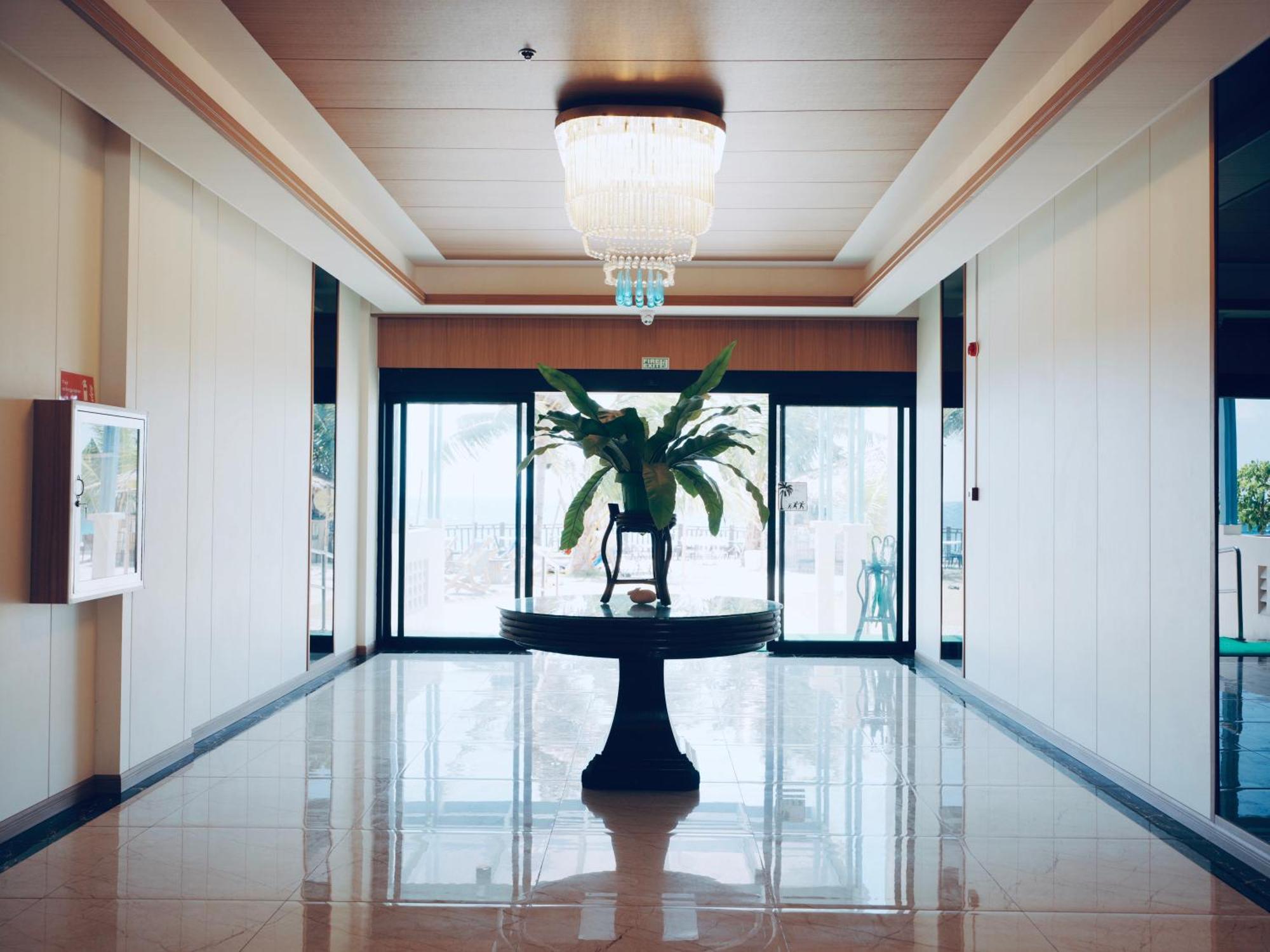 W Golf Resort Oslob Bagian luar foto