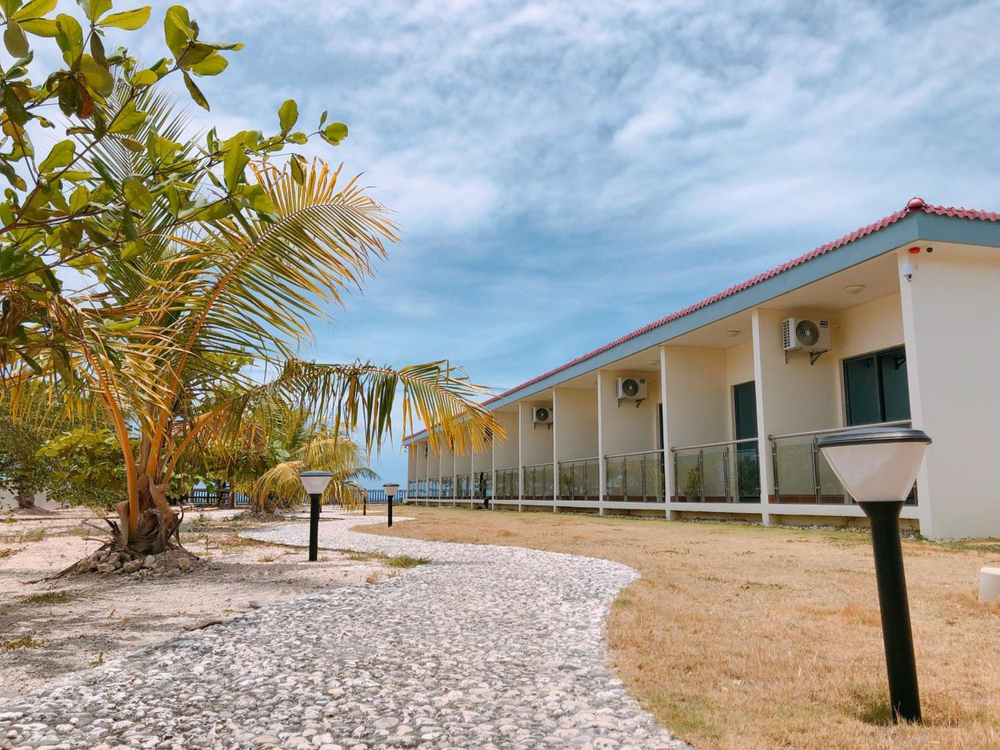 W Golf Resort Oslob Bagian luar foto