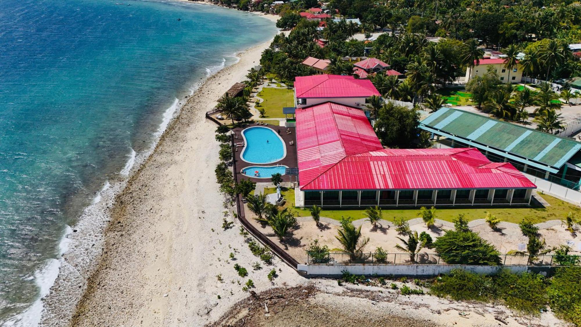 W Golf Resort Oslob Bagian luar foto